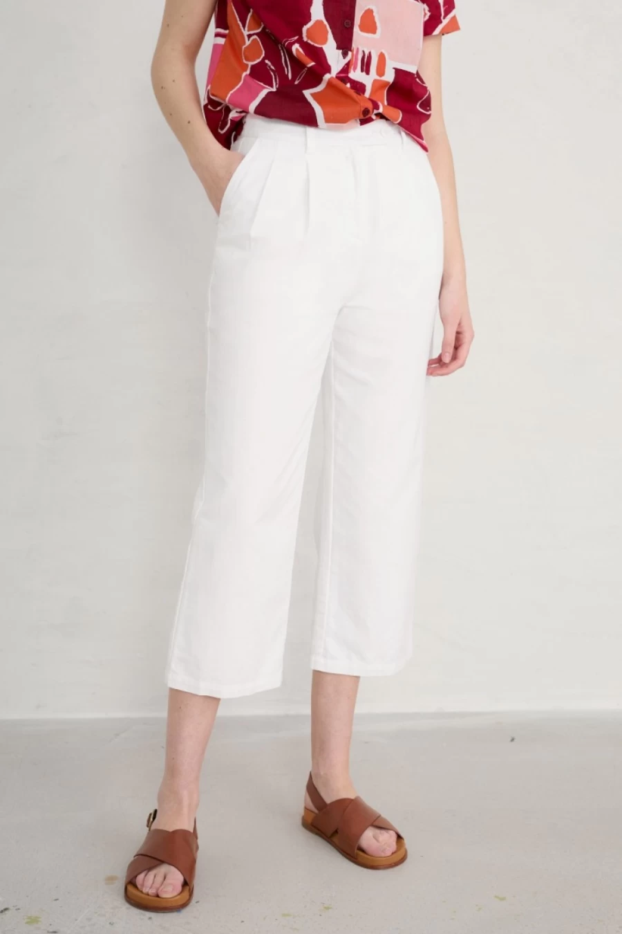 "Seasalt Cornwall Women's Tally Crops in Salt Color – Comfortable and Stylish Casual Pants"