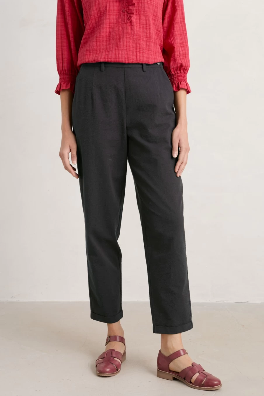 "Seasalt Cornwall Women's Island Sunset Trousers - Stylish Comfort for Sunset Views"