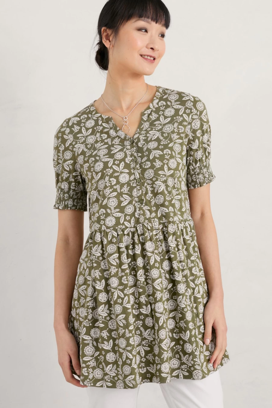 Seasalt Cornwall Women's Organic Cotton Jersey Tunic - Block Floral Light Olive