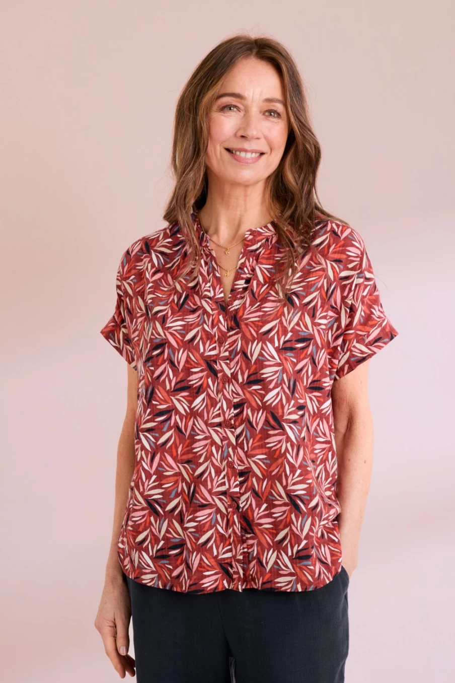 "Seasalt Cornwall Women's Cut Out Leaves Red Kelp Photomontage Short Sleeve Shirt"