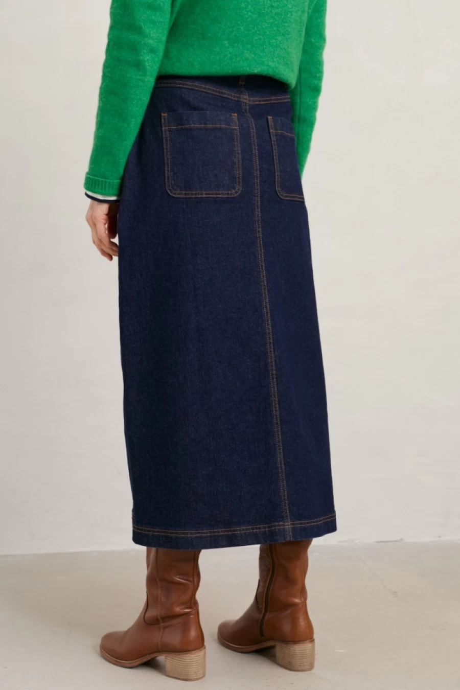 "Seasalt Cornwall Women's Ambrose Skirt in Dark Rinse Wash"