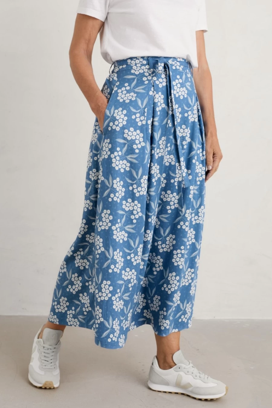Seasalt Cornwall Women's Allantide Midi Skirt in Elderflower Shadow Mid Whirl Floral Print