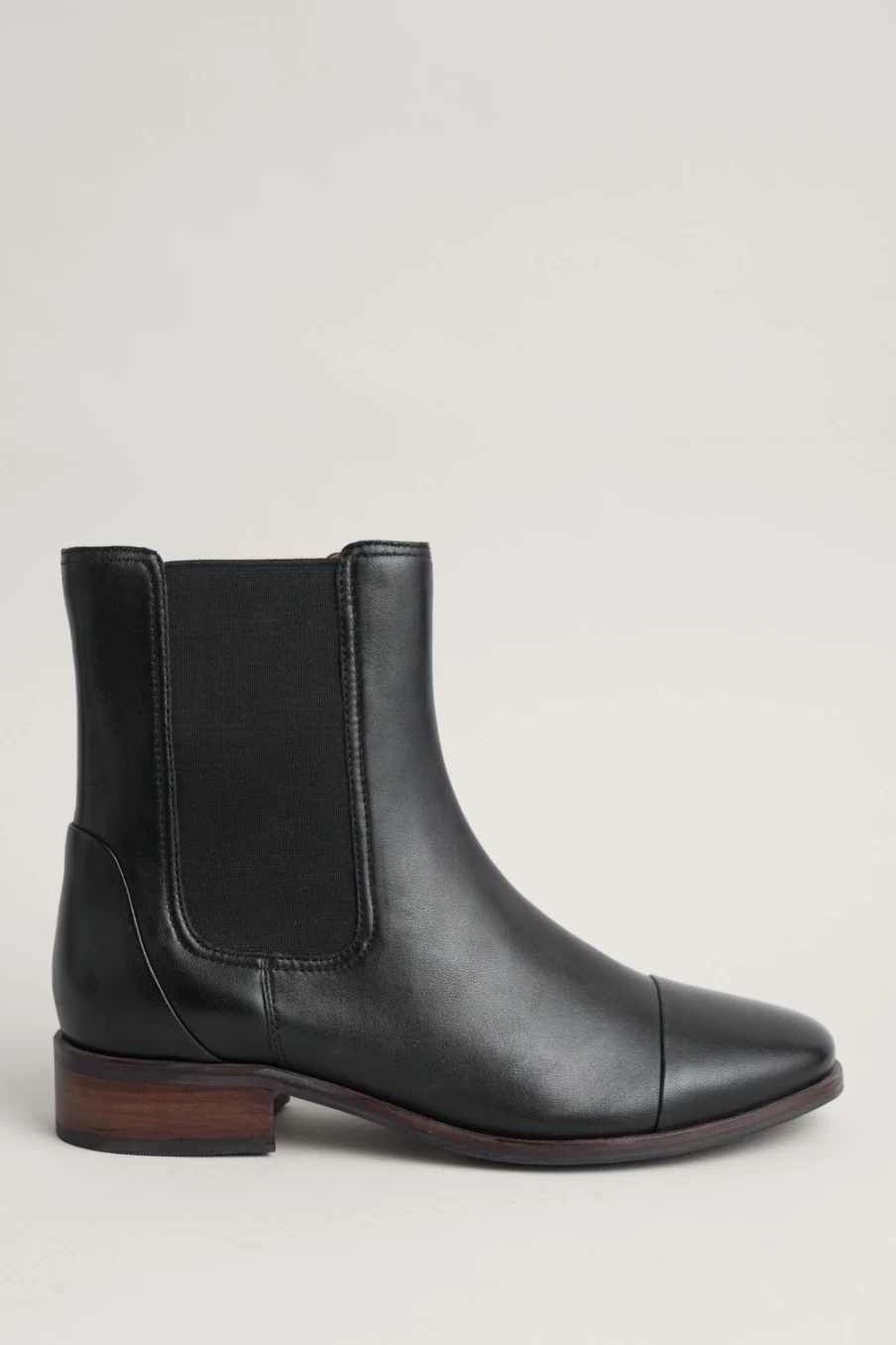 Seasalt Cornwall Women's Black Leather Chelsea Boots - Penglow Style
